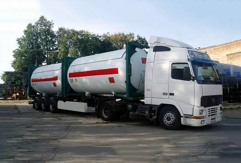 Заказать газель термобудка для перевозки оборудования из Одинцово в Москва